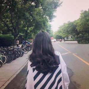 我要看三级片怎么改逼里冒精子
